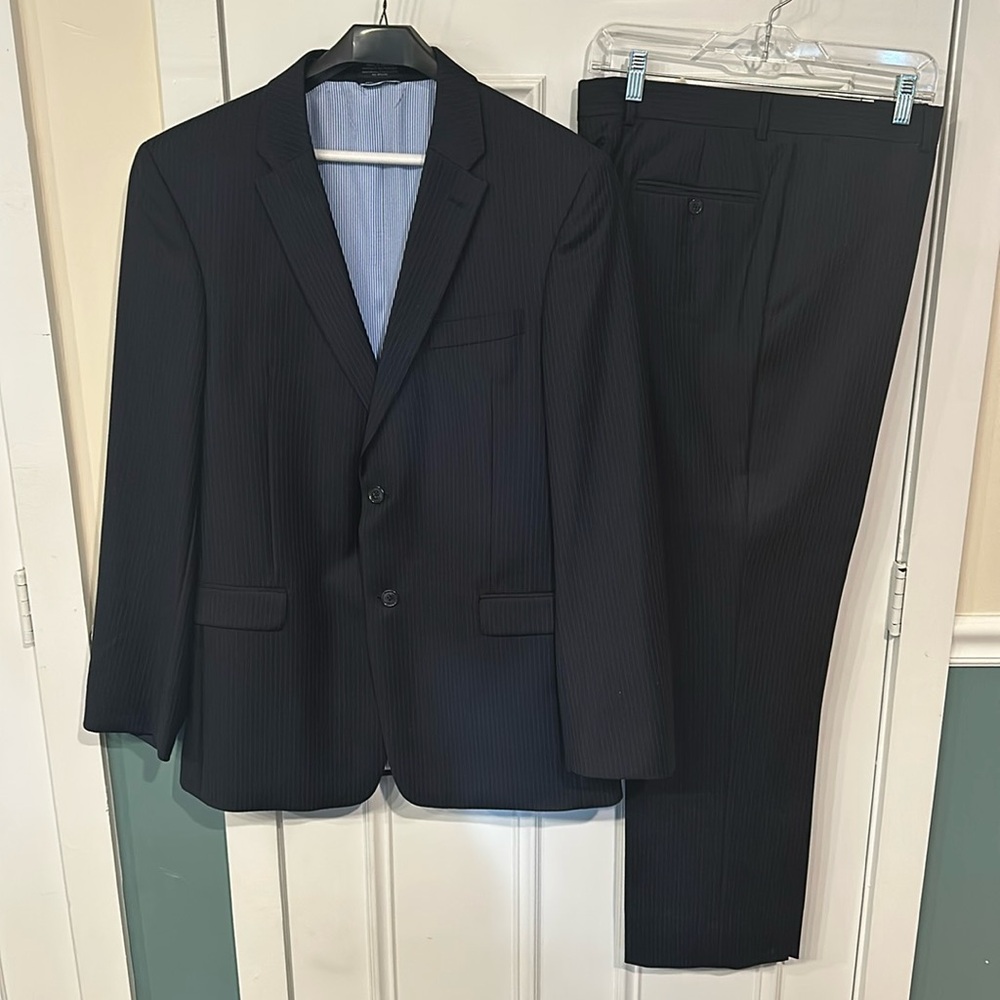 Tommy Hilfiger Suit